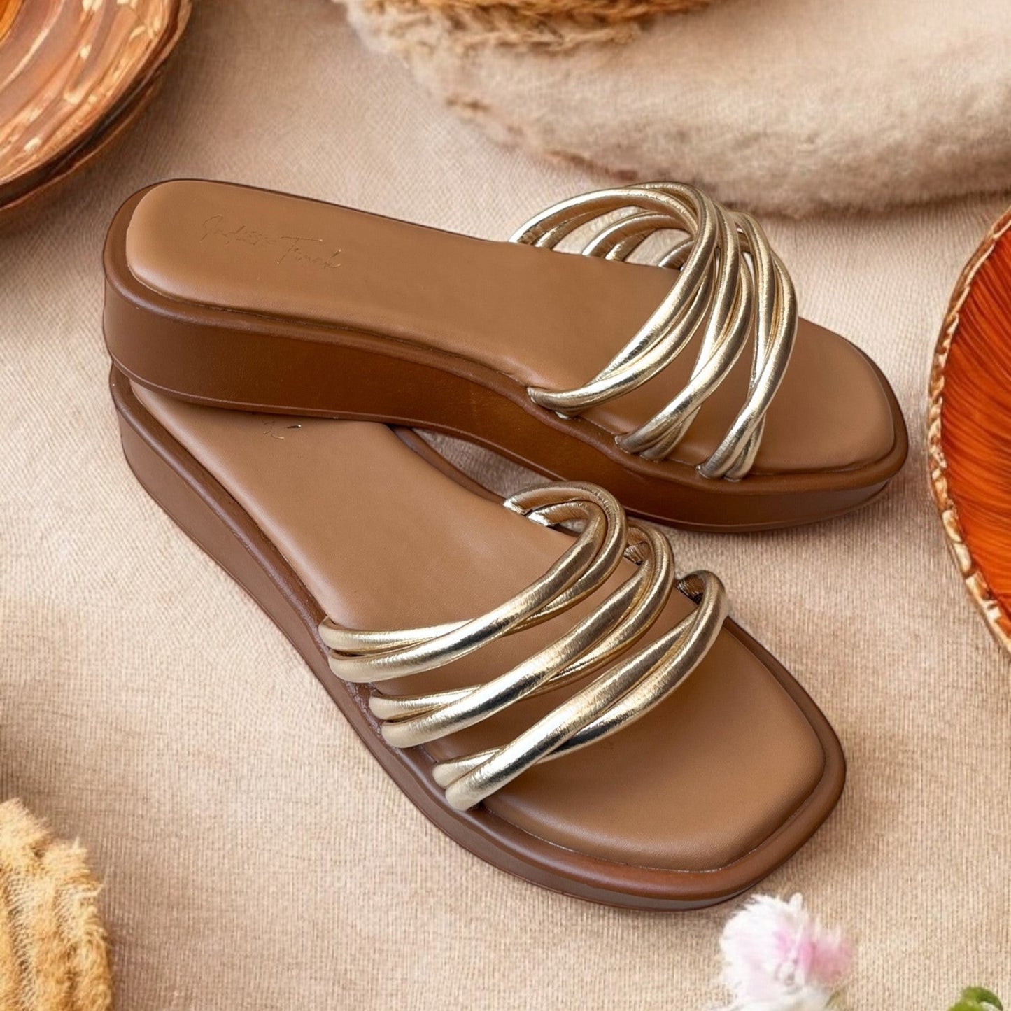 Gold Twist Strap Wedge