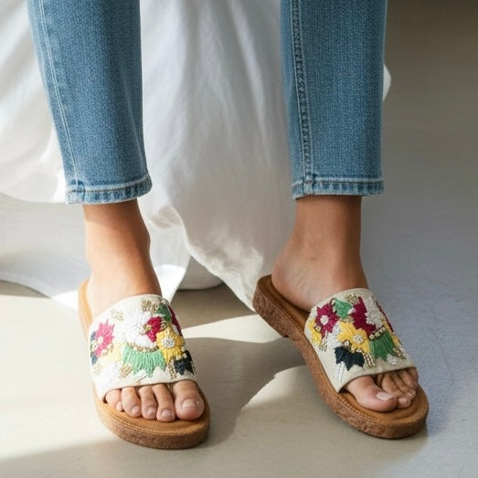 Ivory Wildflower Cushioned Sole Sandals