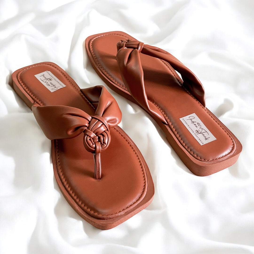 V Strap Flipflops- Brown
