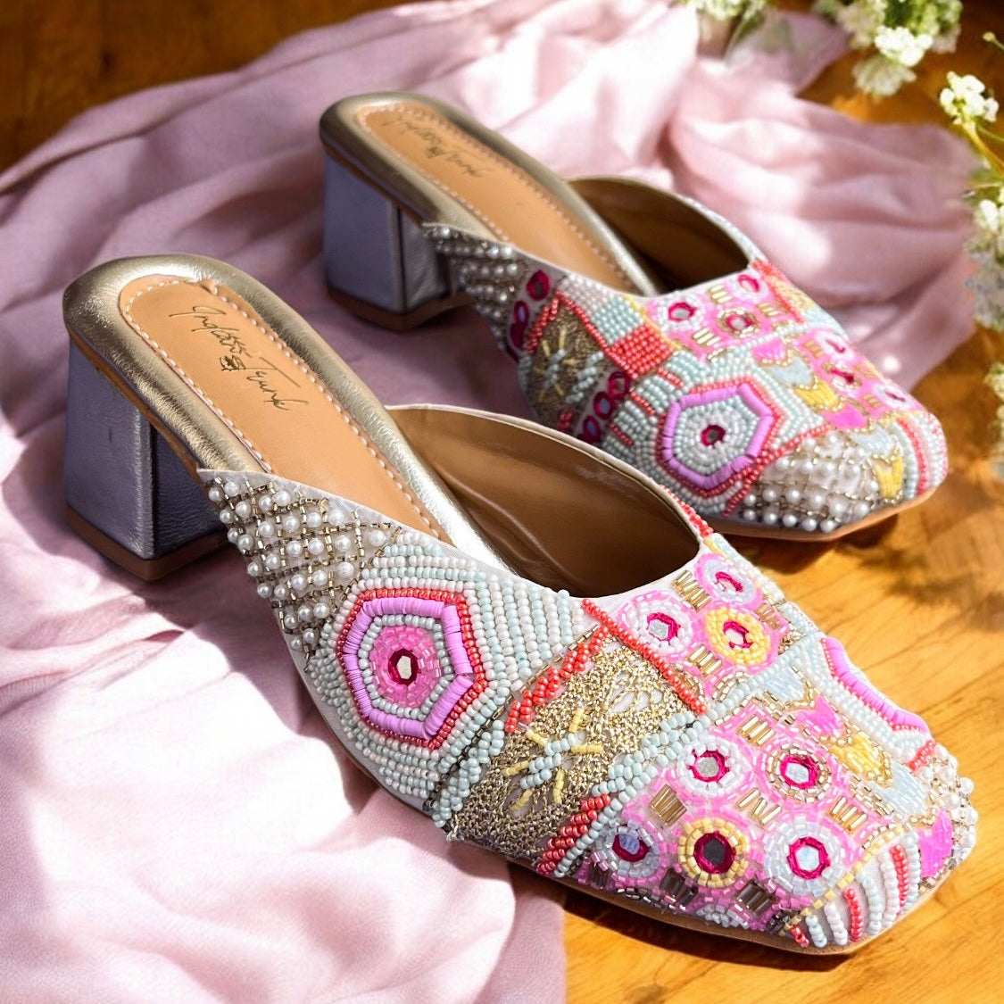 Desi Pop Multicolour Heeled Juttis
