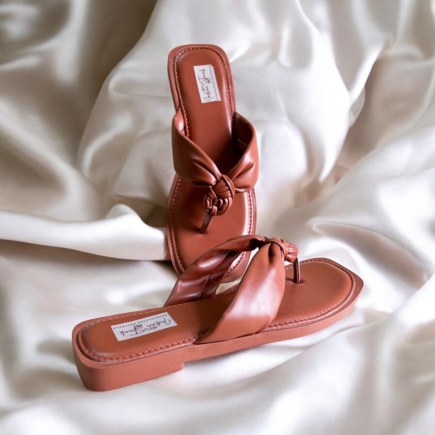 V Strap Flipflops- Brown