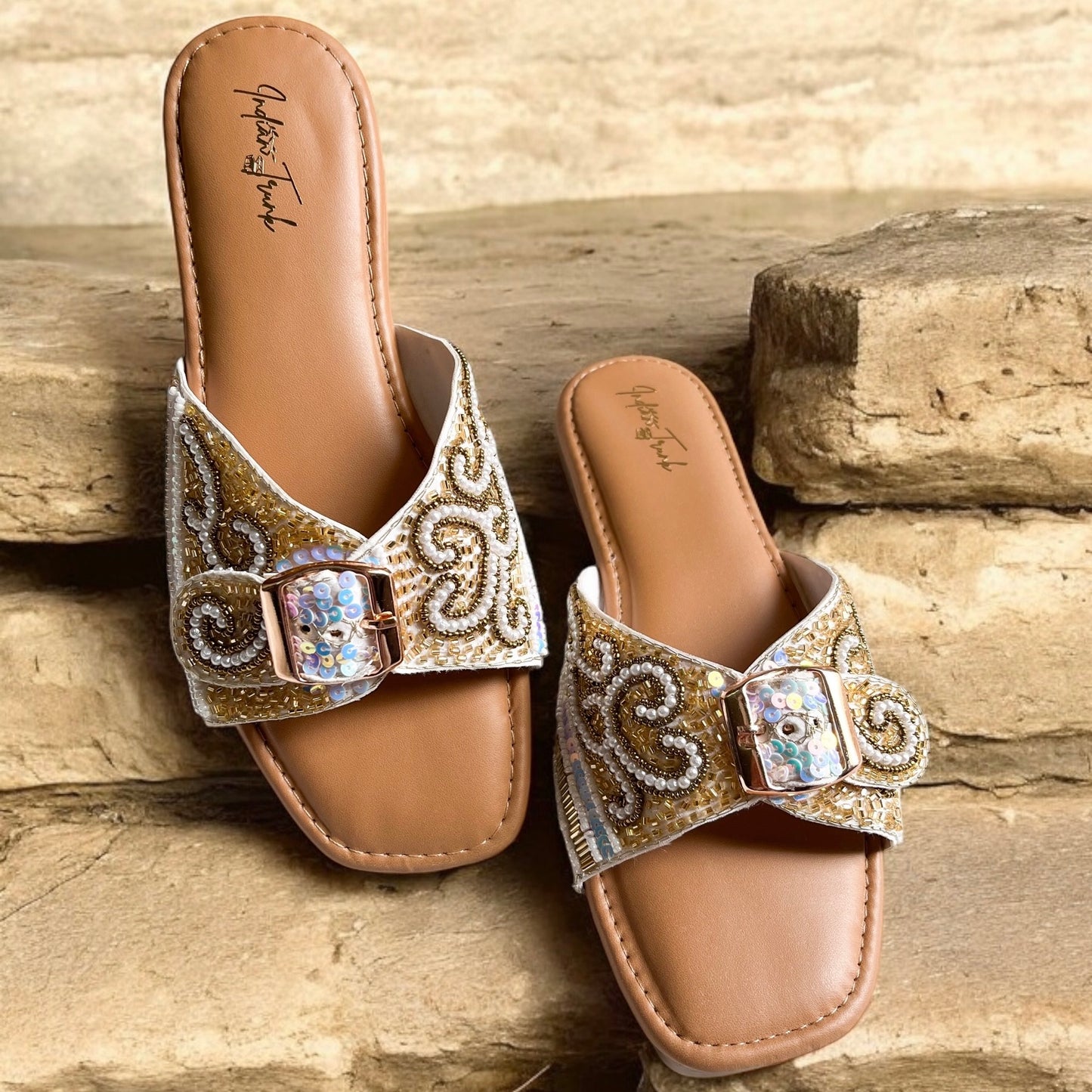 Buckle And Beads - Embroidered Sliders