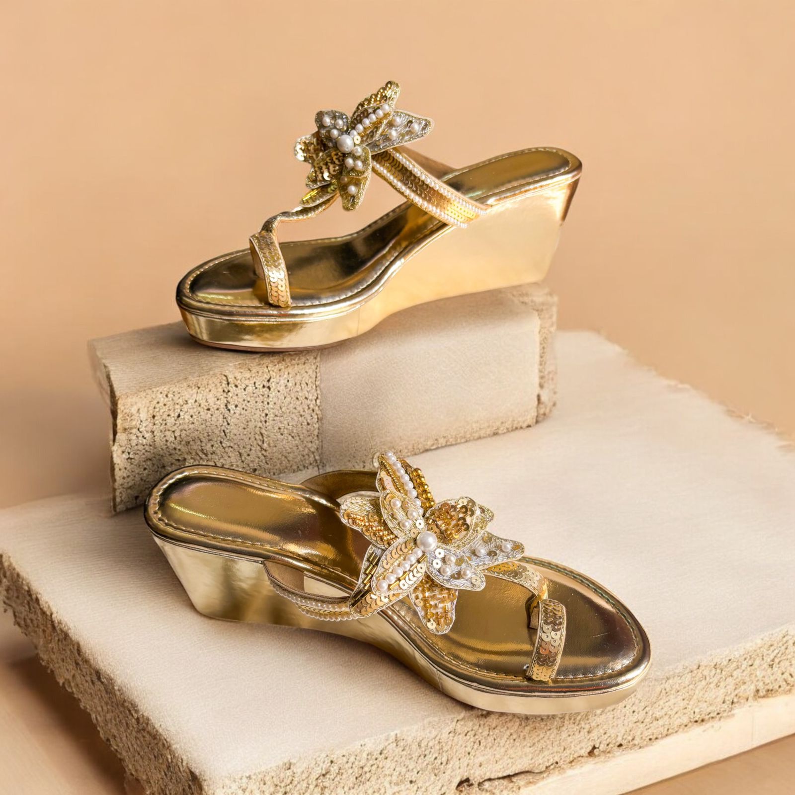 Golden Flower Kolha Wedge