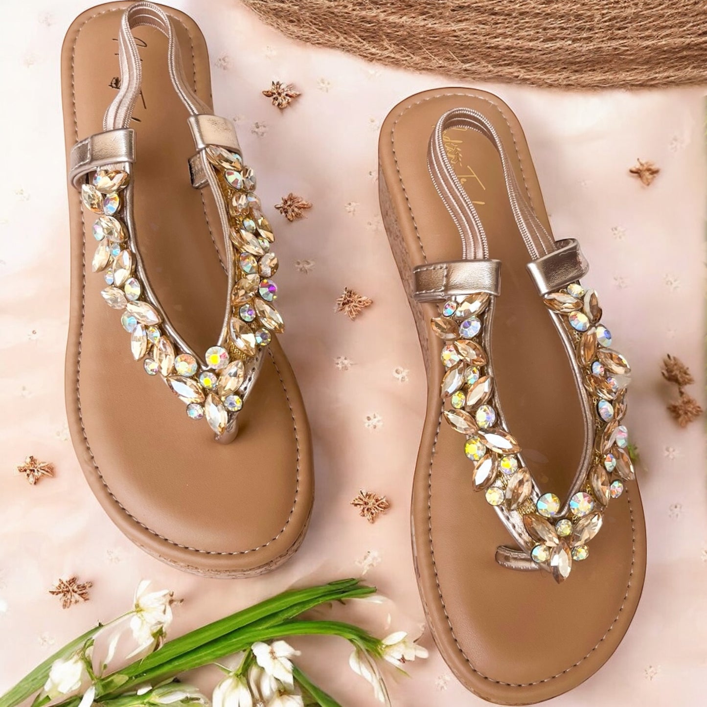 Dancing Crystal Wedges