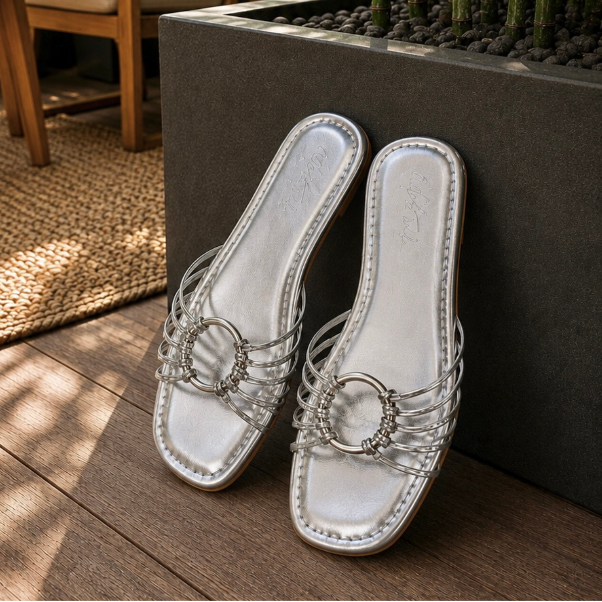 Luna Ring Flats - Silver